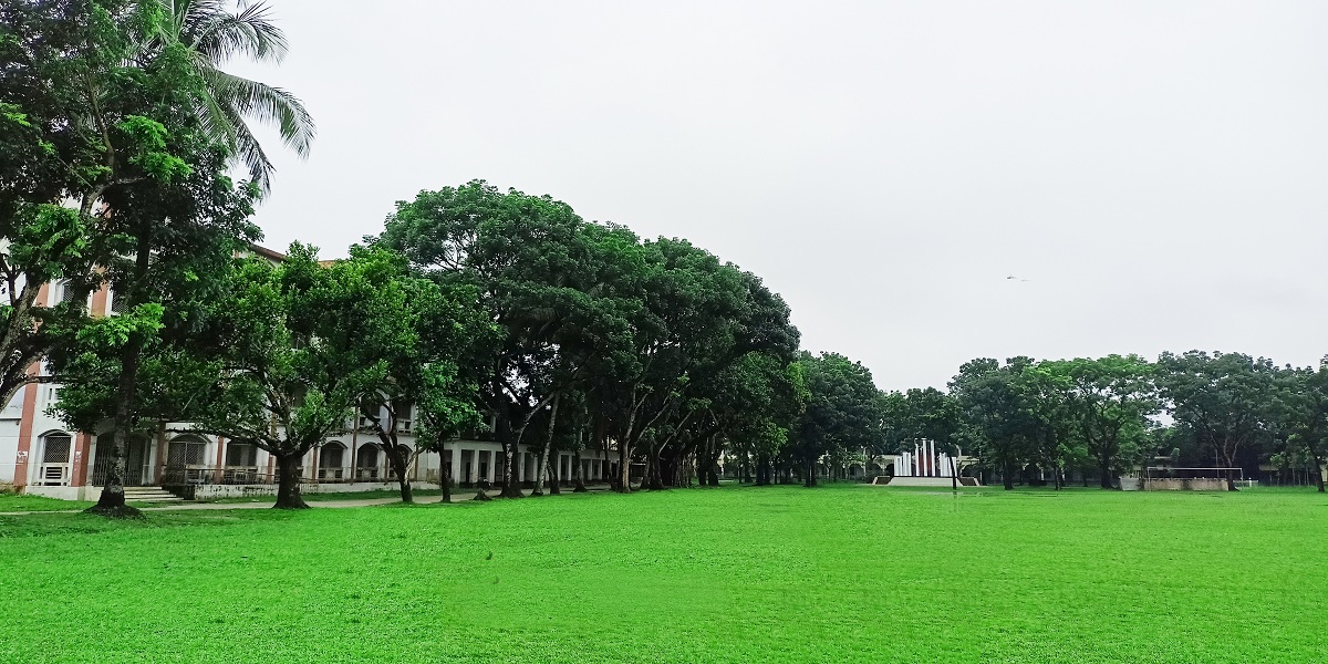 কলেজ প্রাঙ্গন ১